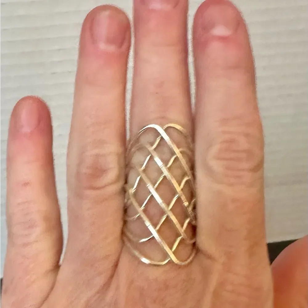 Silver wire geometric design ring